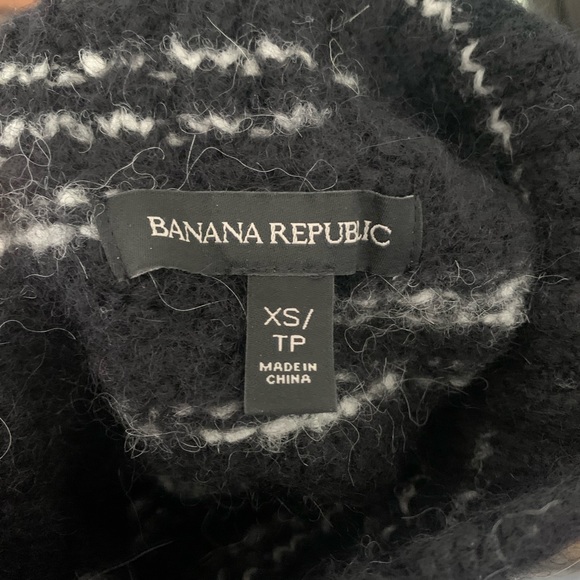 WOOL BLEND TURTLENECK SWEATER - Picture 7 of 7